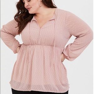 TORRID BLUSH CLIP DOT TIE BABYDOLL TOP SZ 2